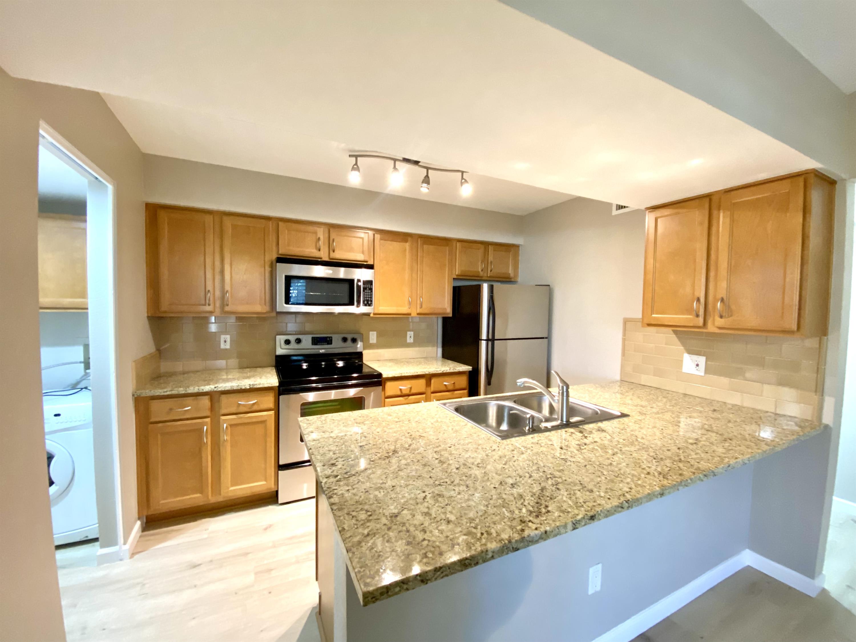 200 East Southern Avenue - 246